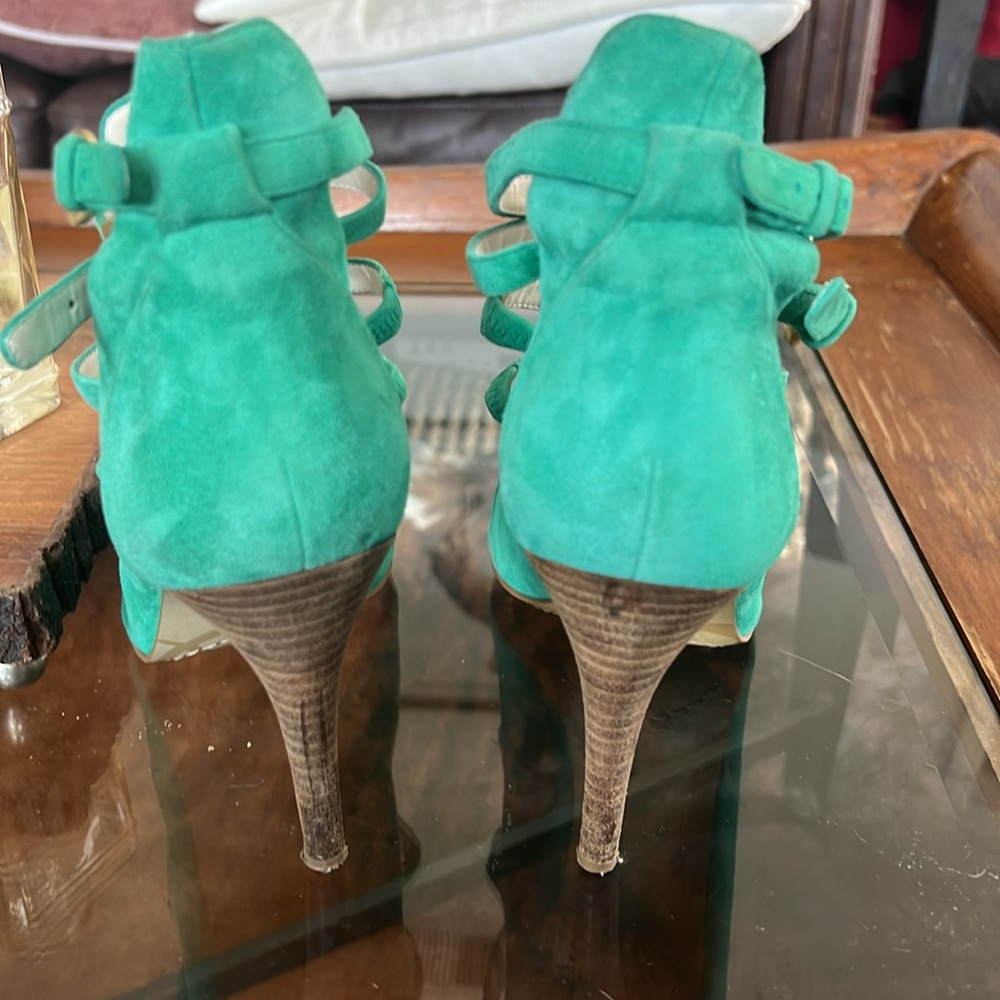 Rachel Roy Suede Teal Heels - Picture 6 of 12